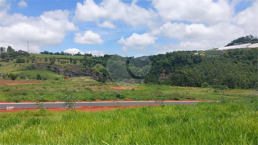 Terreno à venda no condomínio Parque Serras de Atibaia 3, Atibaia - SP