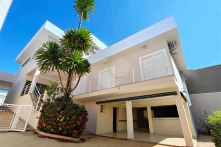 Casa à venda com 5 quartos, sendo 1 suíte,  em Jardim Colombo, Itapetininga, SP