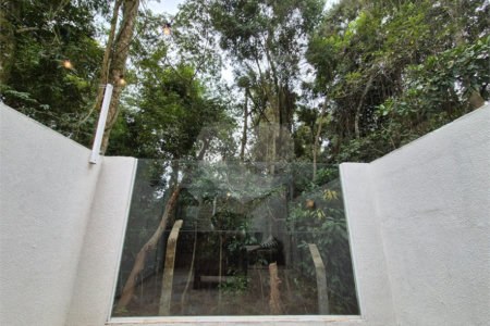 Sobrado à venda com 3 quartos, sendo 1 suíte,  em Vila Pedra Branca, São Paulo, SP