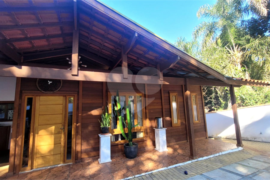 Casa à venda com 2 quartos, sendo 1 suíte,  no condomínio Sausalito, Mairiporã - SP