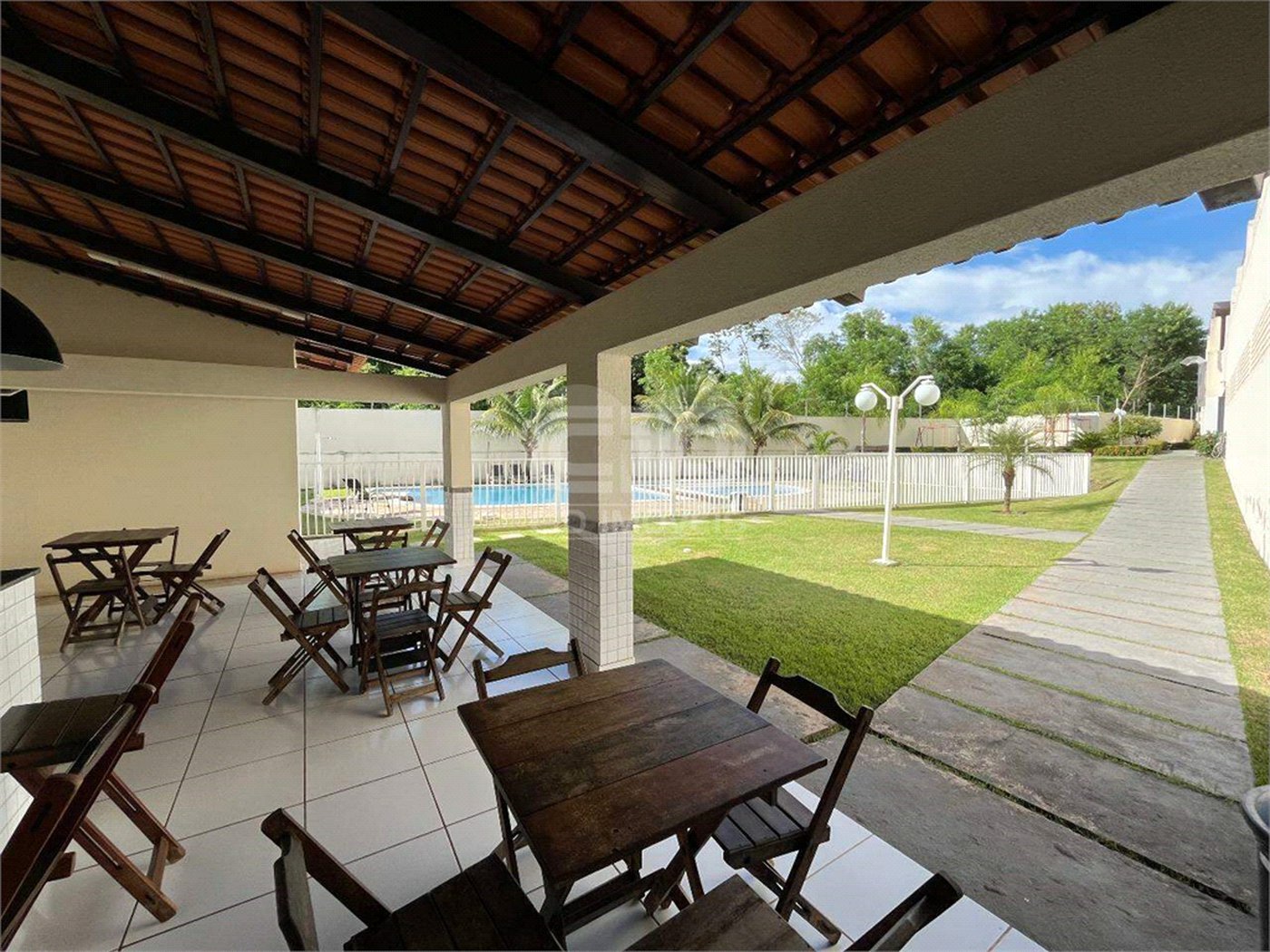 Apartamento à venda com 2 quartos, sendo 1 suíte,  em Despraiado, Cuiabá, MT