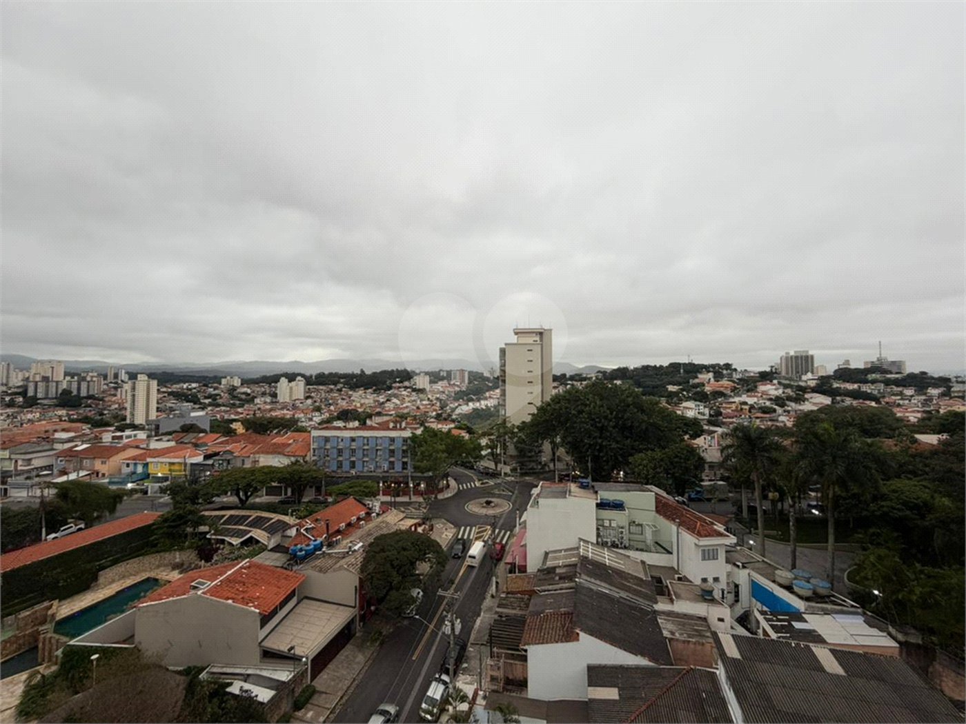 Apartamento com 3 suítes no Jardim França
