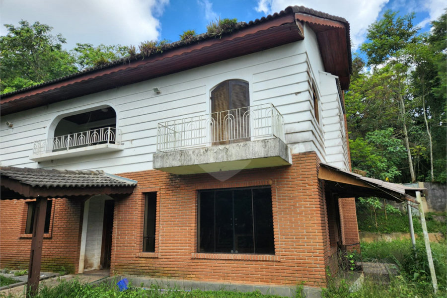Casa à venda com 4 suítes no condomínio Alpes da Cantareira, Mairiporã - SP
