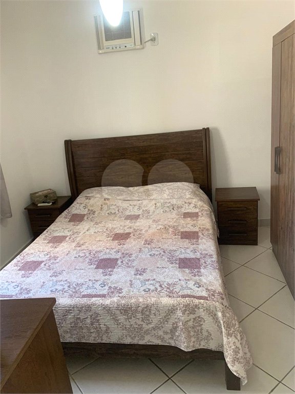 Apartamento à venda com 2 quartos, sendo 1 suíte,  em Canto do Forte, Praia Grande, SP