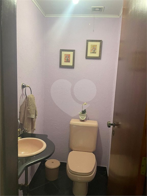 Sobrado à venda com 4 quartos, sendo 1 suíte, em Tremembé, São Paulo, SP