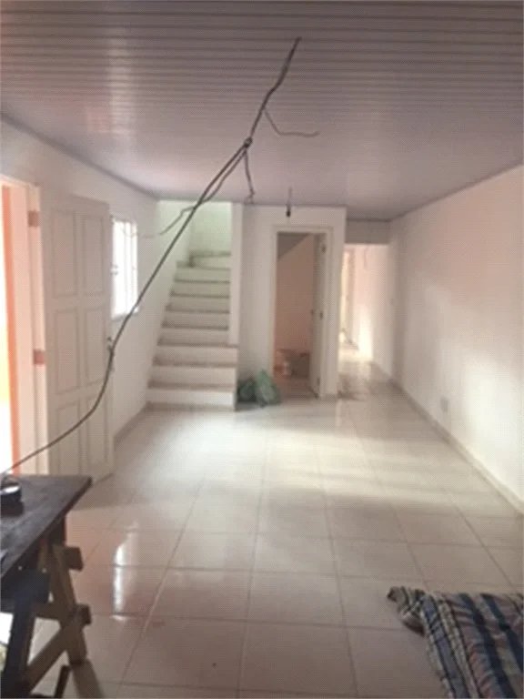 Sobrado à venda com 6 quartos, sendo 4 suítes, em Jardim Ester, São Paulo, SP