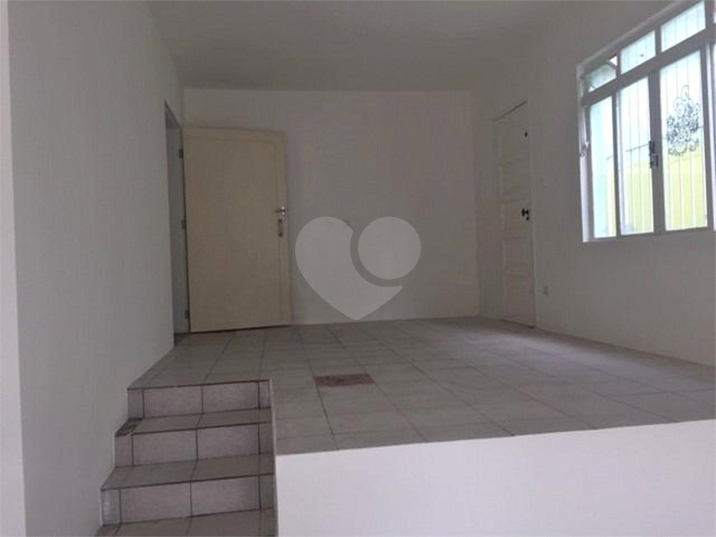 Casa à venda com 3 quartos, sendo 1 suíte, em Morumbi, São Paulo, SP