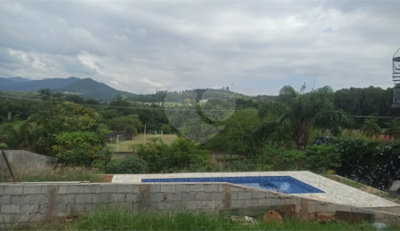 Casa à venda com 3 suítes no condomínio Serra da Estrela, Atibaia - SP
