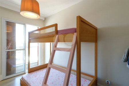 Apartamento à venda com 3 quartos, sendo 1 suíte,  em Vila Anastácio, São Paulo, SP