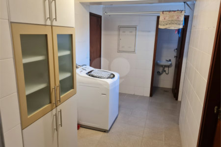 Apartamento à venda com 3 quartos, sendo 1 suíte,  em Vila Angeli, Valinhos, SP