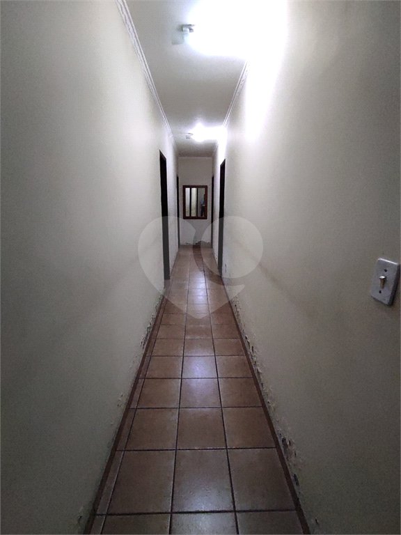 Casa à venda com 3 quartos, sendo 1 suíte, no Centro, Poá, SP