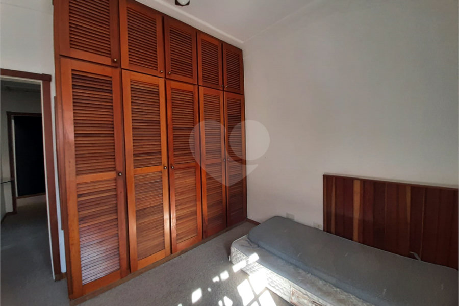 Casa à venda ou para alugar com 3 quartos, sendo 2 suítes, no condomínio Chácara das Rosas, São Paulo - SP