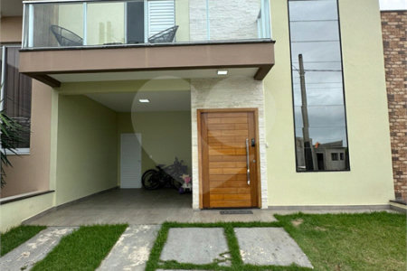 Casa à venda com 3 suítes no condomínio Vila Ytu, Indaiatuba - SP