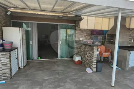 Cobertura à venda com 4 quartos, sendo 3 suítes, em Bangú, Santo André, SP