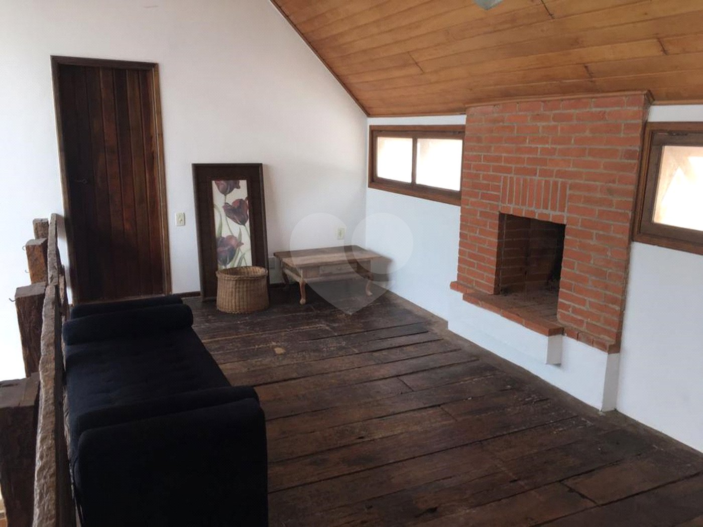 Casa à venda com 3 quartos, sendo 1 suíte, no condomínio Lago Azul, Araçoiaba da Serra - SP