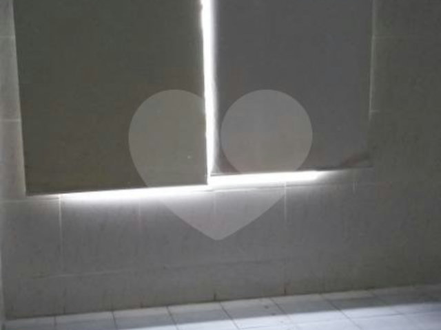 Sobrado à venda com 1 quarto em Santana, São Paulo, SP