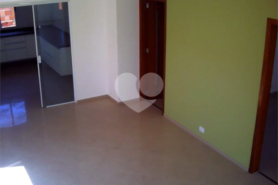 Sobrado à venda com 3 quartos, sendo 1 suíte, em Tremembé, São Paulo, SP