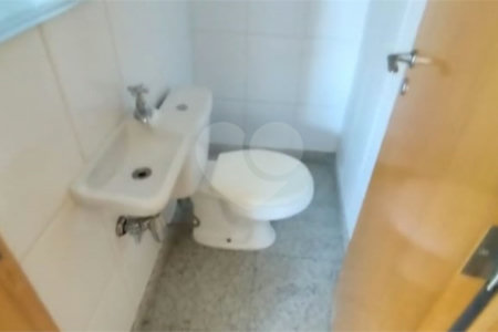Apartamento à venda com 3 quartos, sendo 1 suíte, em Vila Gomes Cardim, São Paulo, SP