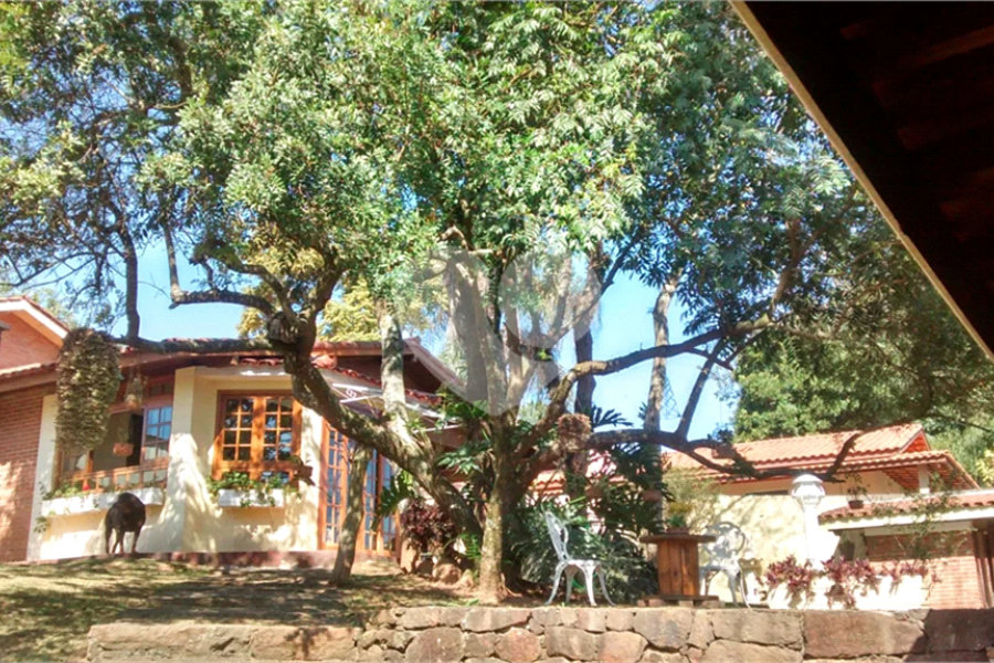 Casa à venda com 3 quartos, sendo 1 suíte, em Roseira, Mairiporã, SP
