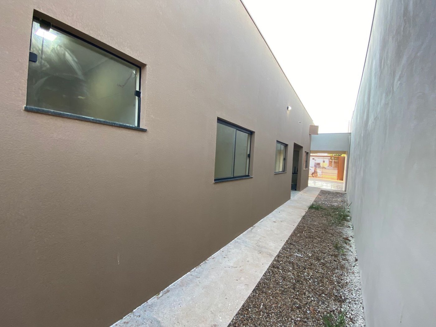 Casa à venda com 2 quartos, sendo 1 suíte,  em Mais Parque, Três Lagoas, MS