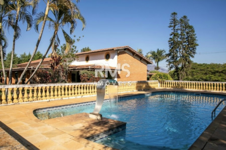 Chácara à venda com 4 quartos, sendo 1 suíte,  em Colinas do Mosteiro de Itaici, Indaiatuba, SP