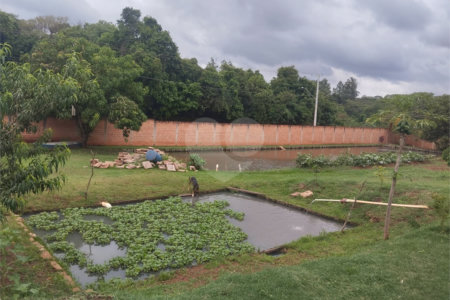 Chácara à venda com 3 quartos, sendo 1 suíte, em Chácara Flora Araraquara, Araraquara, SP