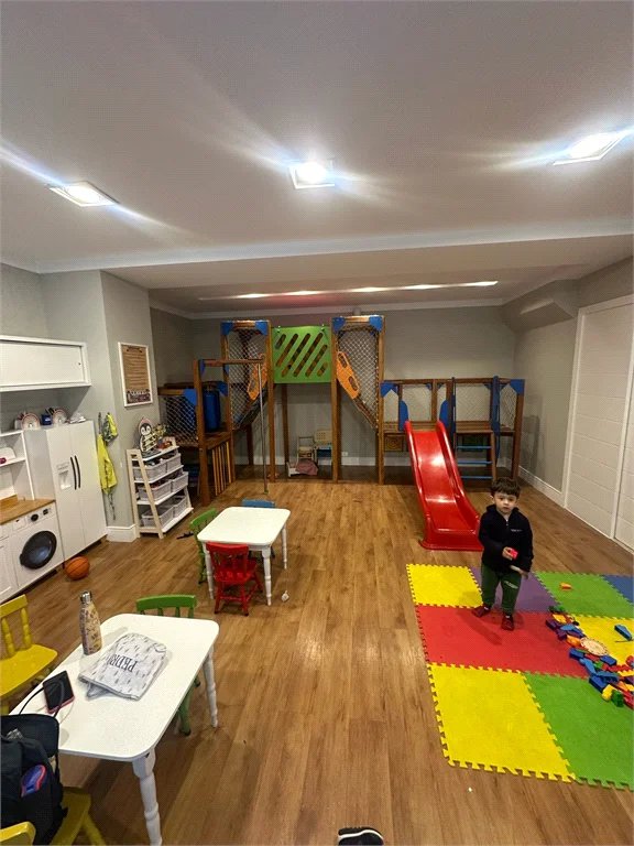 Apartamento à venda com 4 quartos, sendo 3 suítes, em Real Parque, São Paulo, SP