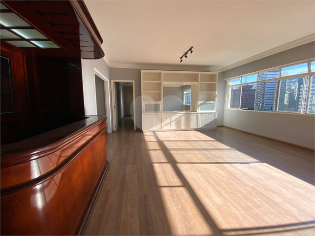 Apartamento à venda com 3 quartos em Vila Mariana, São Paulo, SP