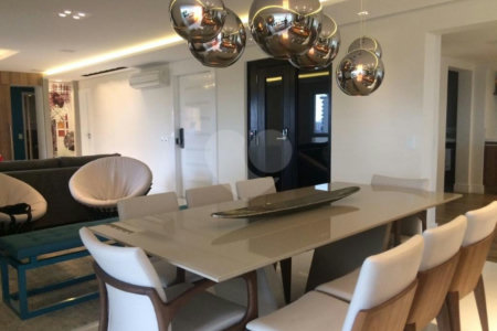 Apartamento à venda com 3 suítes em Vila Gomes Cardim, São Paulo, SP