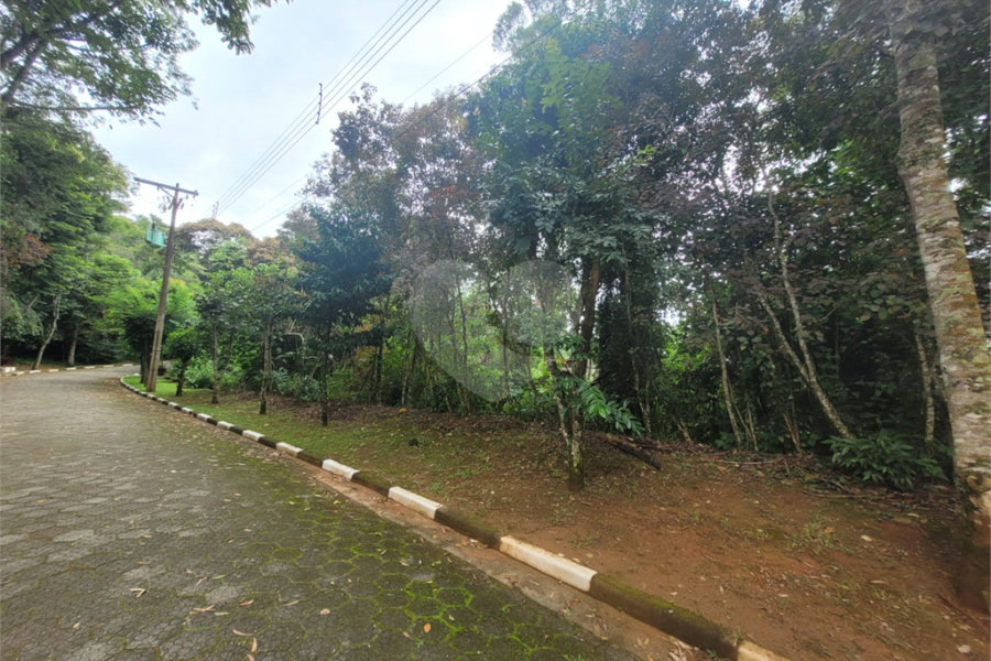 Terreno à venda no condomínio Alpes da Cantareira, Mairiporã - SP