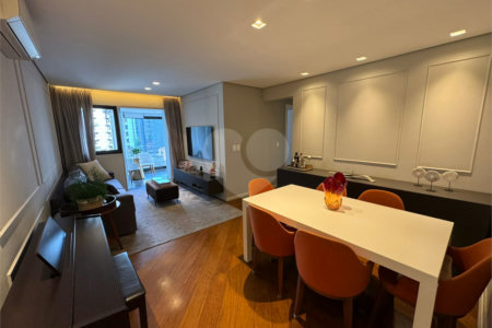 Apartamento à venda com 3 suítes em Indianópolis, São Paulo, SP