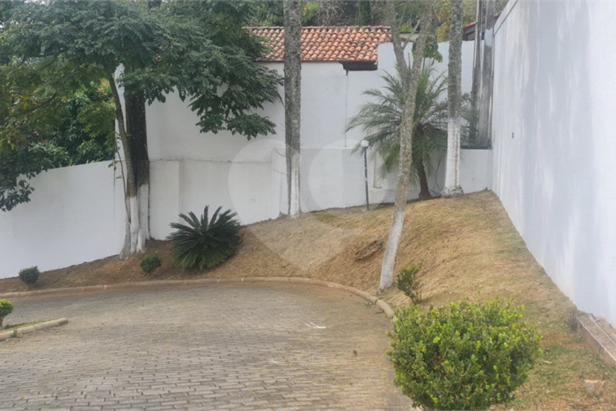 Casa à venda com 5 suítes em Roseira, Mairiporã, SP