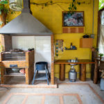 Chácara à venda com 5 quartos, sendo 4 suítes, no Centro (canguera), São Roque, SP