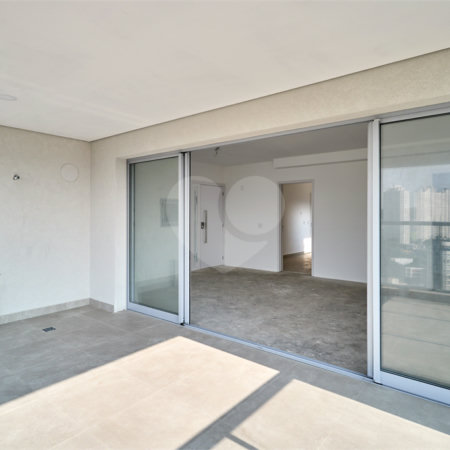 Apartamento à venda com 3 quartos, sendo 1 suíte, em Jardim Marajoara, São Paulo, SP
