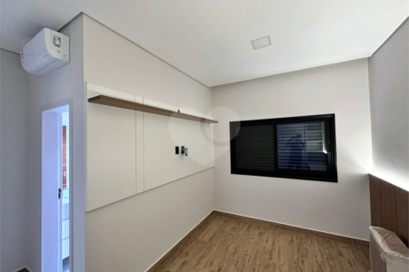 Casa à venda com 3 suítes no condomínio Residencial Central Parque, Salto - SP