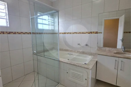 Casa à venda ou para alugar com 3 quartos, sendo 1 suíte, no condomínio Terras de São Francisco, Vinhedo - SP