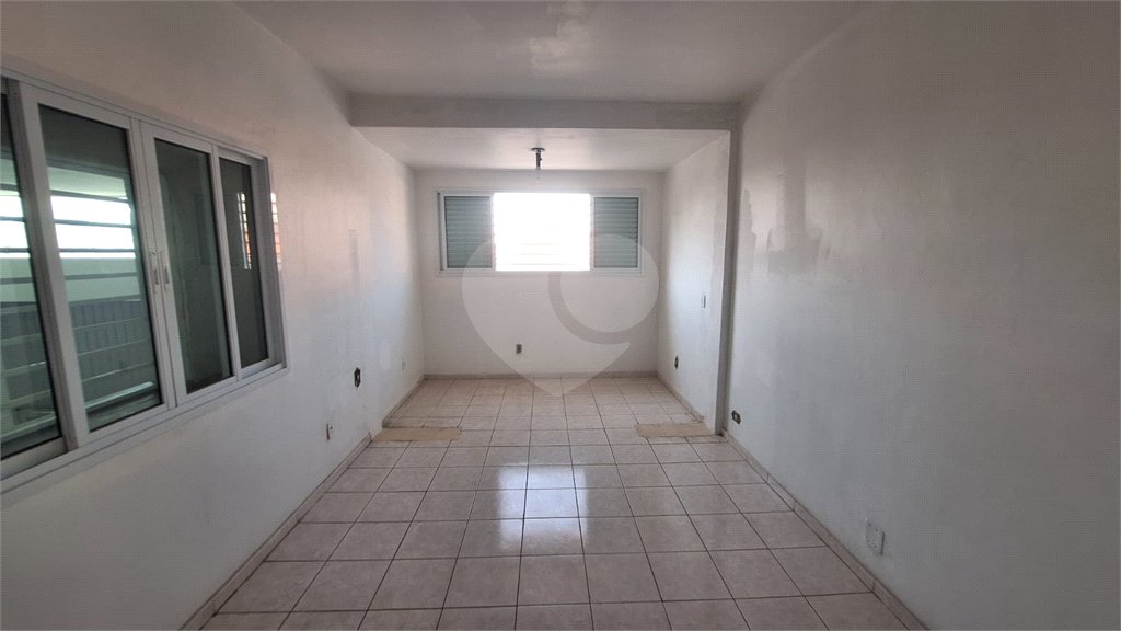 Casa à venda com 5 quartos, sendo 2 suítes,  em Vila Barão, Sorocaba, SP