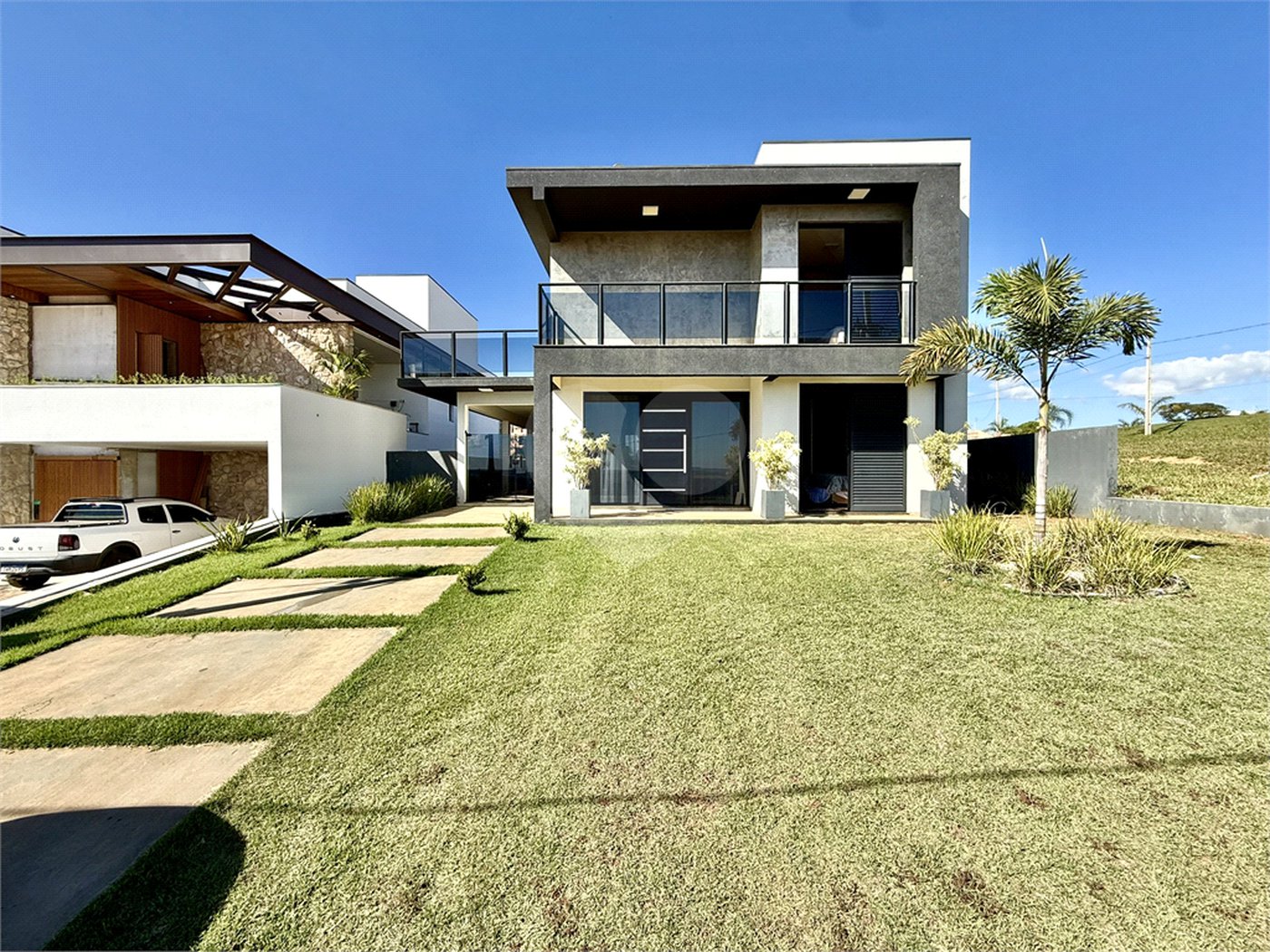 Casa à venda com 3 quartos, sendo 1 suíte,  em Terras de Santa Cristina XIII Setor Marina, Paranapanema, SP