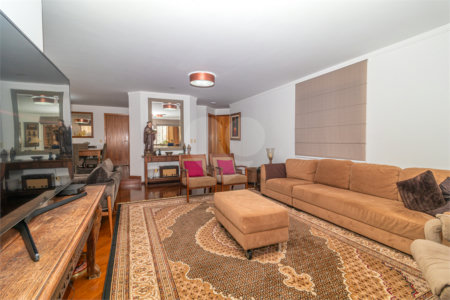 Apartamento à venda com 4 quartos, sendo 2 suítes, em Campo Belo, São Paulo, SP