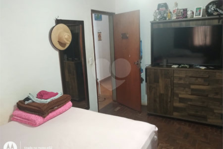 Casa à venda com 3 quartos em Santa Eudóxia, São Carlos, SP