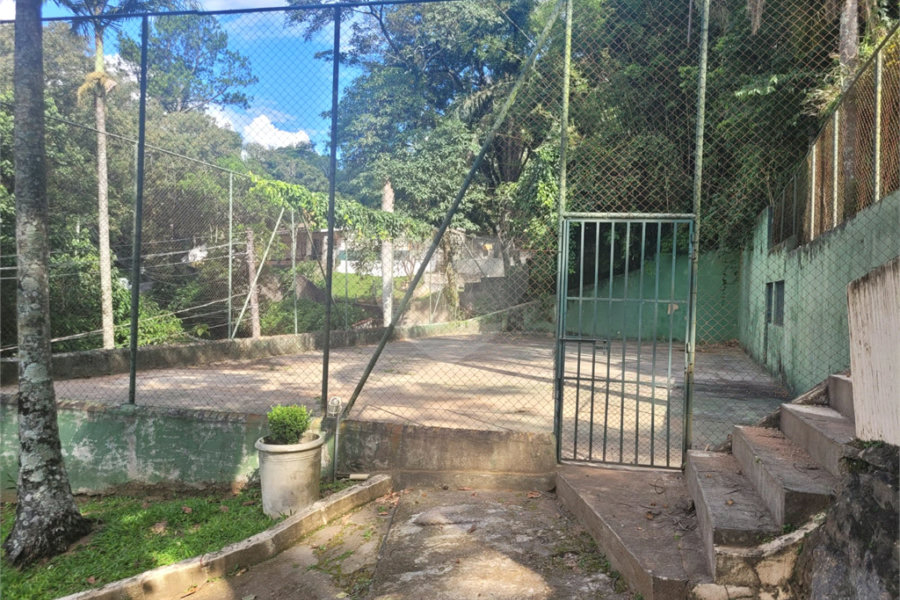 Sítio à venda com 6 quartos, sendo 3 suítes, em Serra da Cantareira, Mairiporã, SP