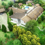 Casa à venda com 5 suítes no condomínio Suíça da Cantareira, Mairiporã - SP