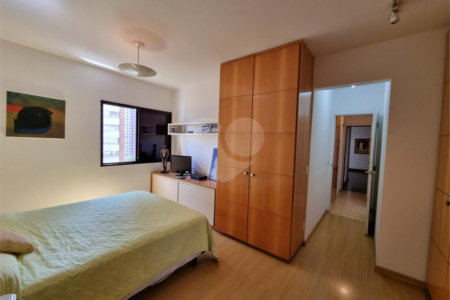 Apartamento à venda com 4 quartos, sendo 2 suítes, em Vila Suzana, São Paulo, SP