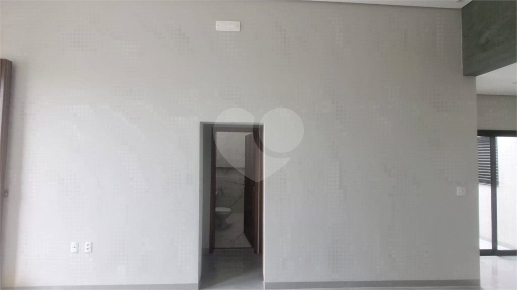 Casa à venda com 3 quartos, sendo 1 suíte, no condomínio Residencial Horto Villagio, Sorocaba - SP