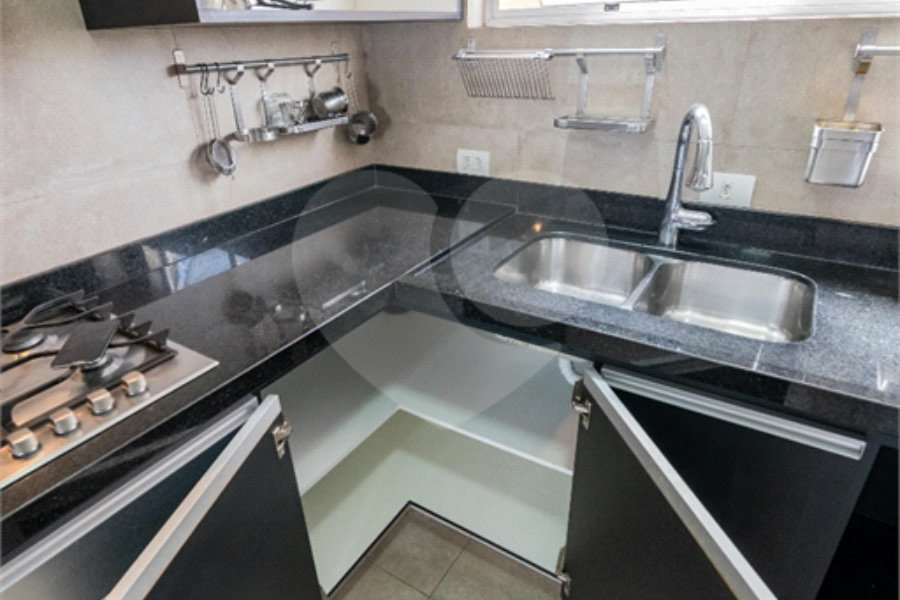 Apartamento à venda com 3 quartos, sendo 1 suíte, em Paraíso, São Paulo, SP