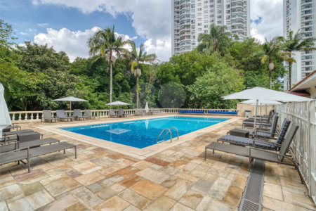 Apartamento à venda ou para alugar com 4 suítes em Alto da Boa Vista, São Paulo, SP