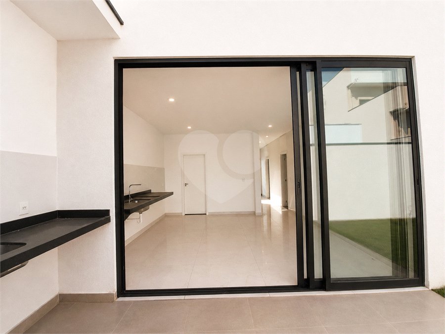 Casa à venda com 3 suítes no condomínio Campos do Conde I e II, Sorocaba - SP