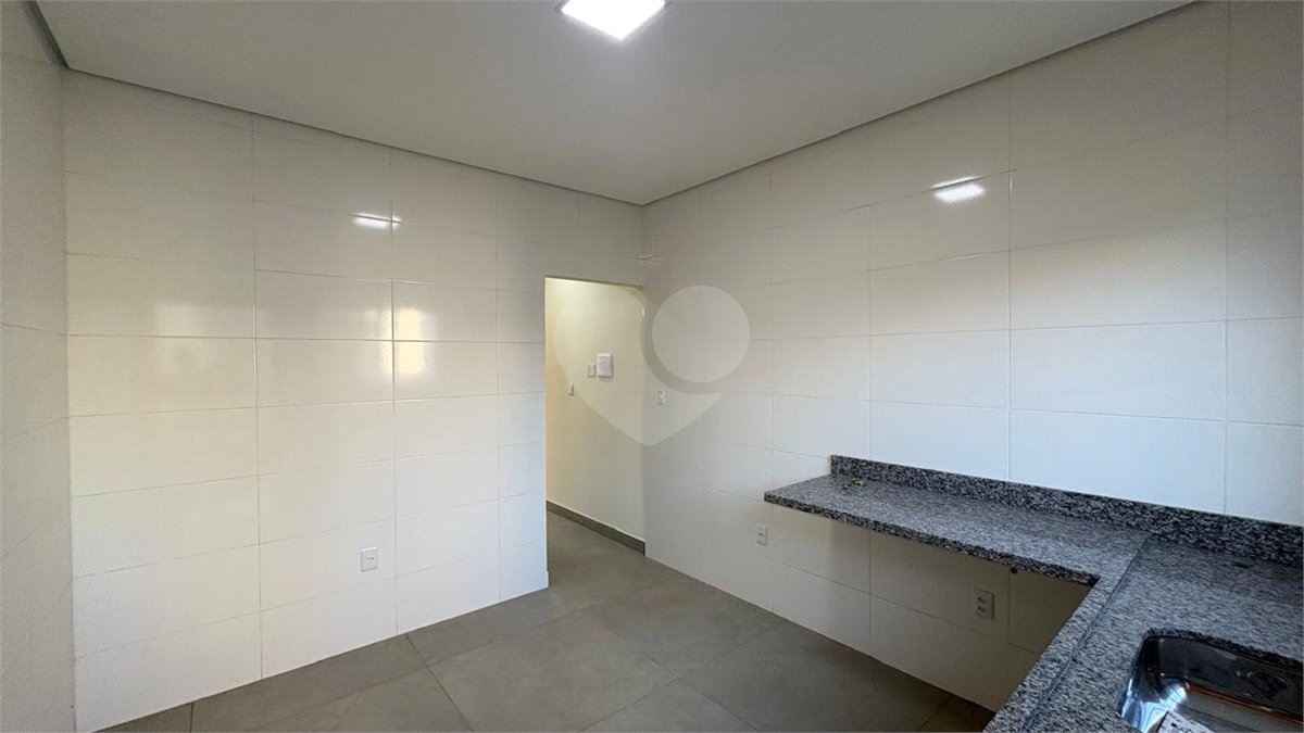 Casa de Vila à venda com 2 suítes em Jardim São Paulo, Sorocaba, SP