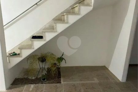Sobrado à venda com 3 quartos em Jardim Arpoador, São Paulo, SP