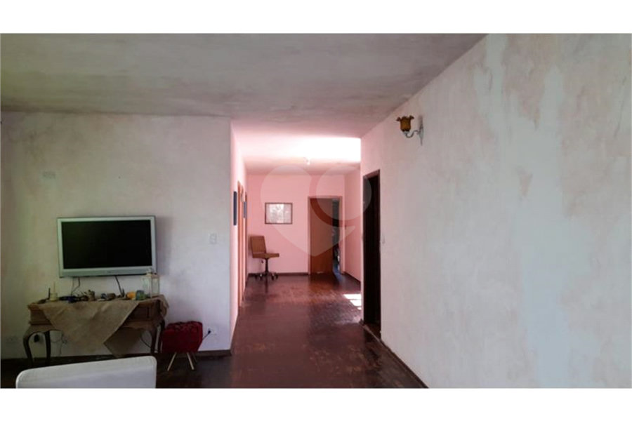 Casa à venda ou para alugar com 5 quartos, sendo 1 suíte, em Vila Romero, São Paulo, SP